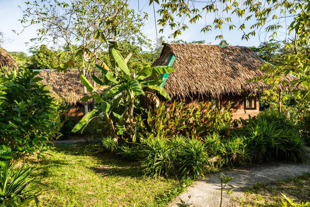 Rabbit Bungalow Koh Phayam Exterior foto